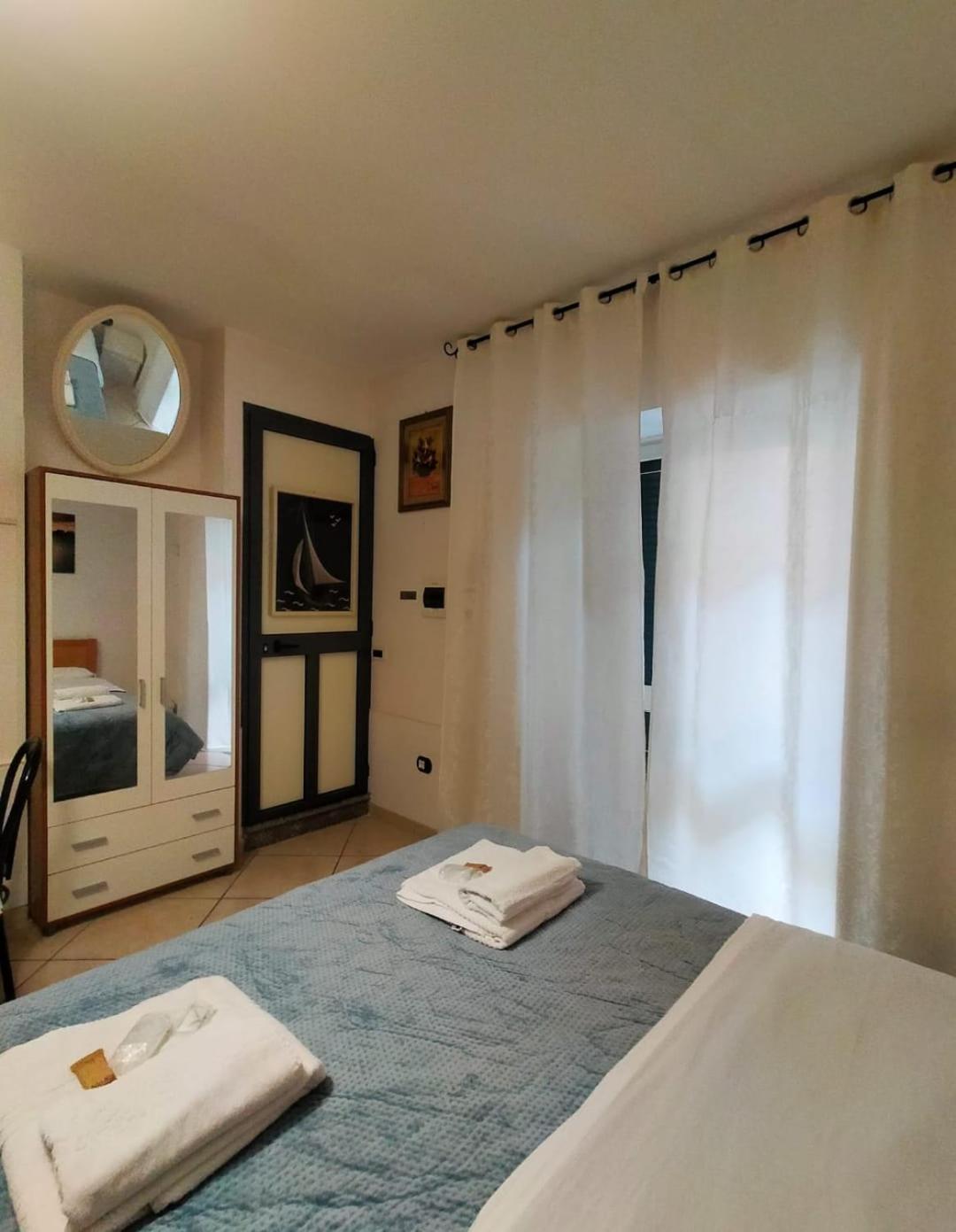 Costa Costa Rooms Sant'Egidio del Monte Albino Phòng bức ảnh